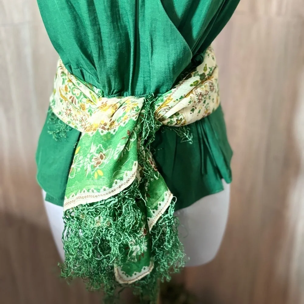 Vintage Gorgeous Vibrant Floral Green Gold and Cream Scarf Springtime
